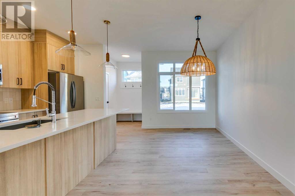 229 Cobblestone Gate