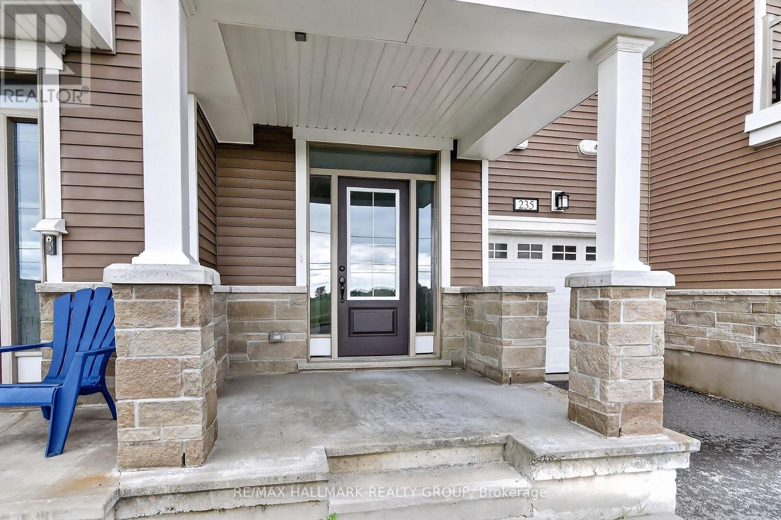 235 HIBERNIAN WALK