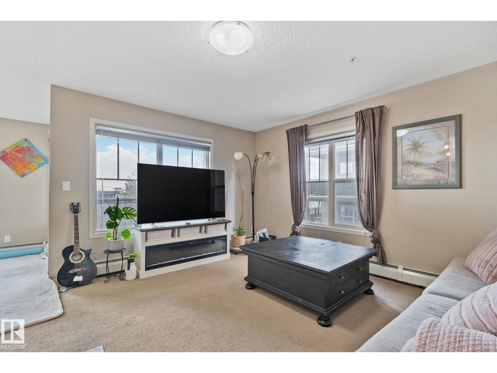 #206 103 Ambleside DR SW
