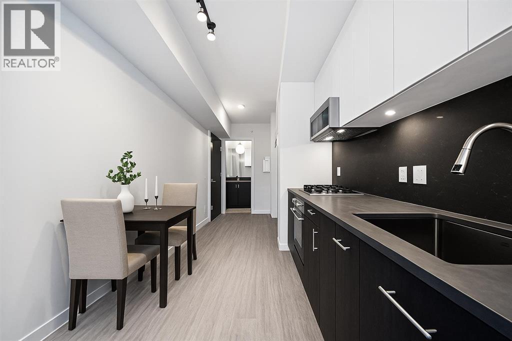 704, 730 2 Avenue SW