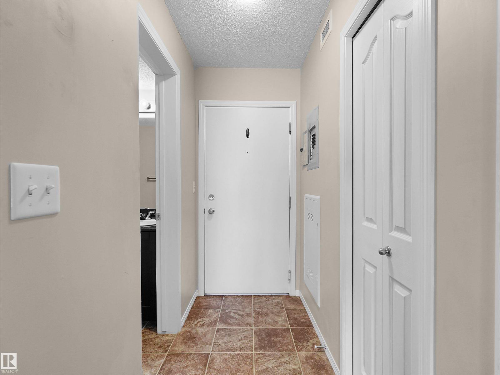 #115 12035 22 AV SW