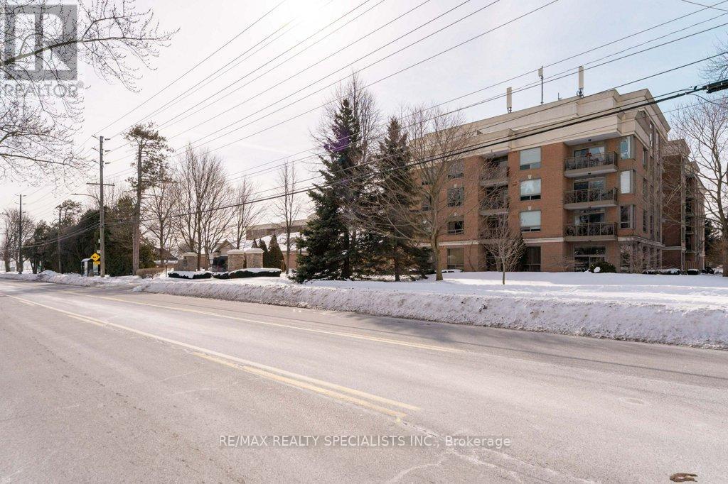 2207 - 100 BURLOAK DRIVE