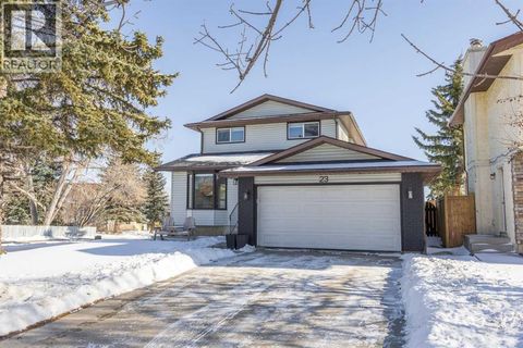 23 Millbank Drive SW Calgary AB T2Y2B5