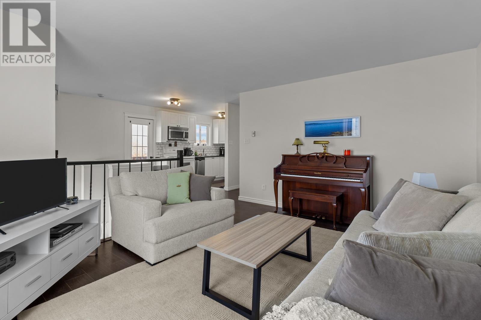 6 Athlone Place