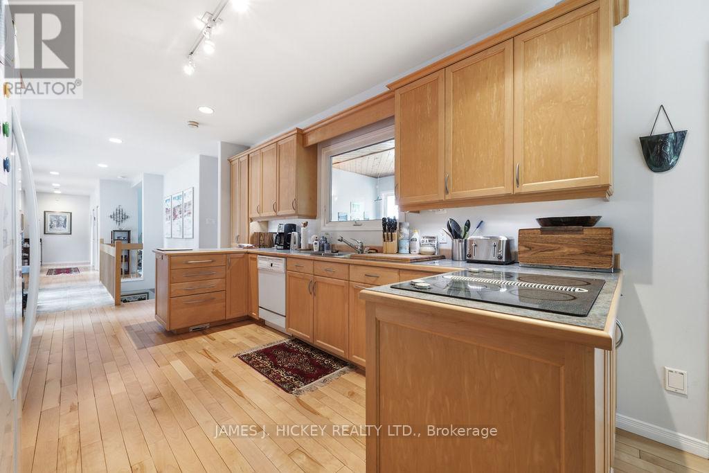 35732B HWY 17 WEST HIGHWAY W