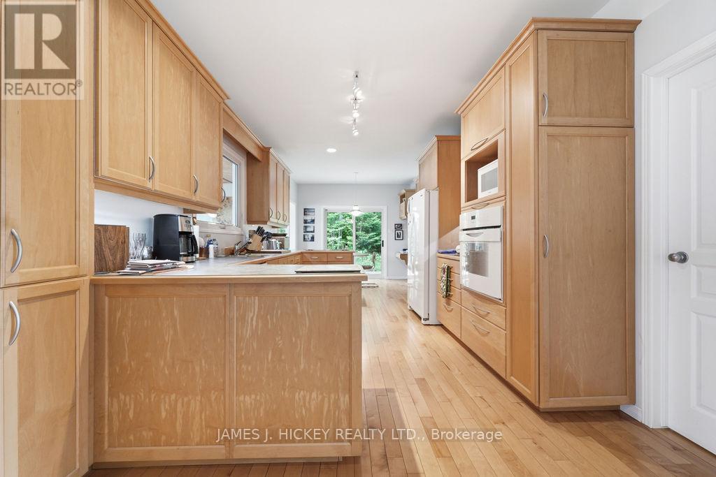 35732B HWY 17 WEST HIGHWAY W