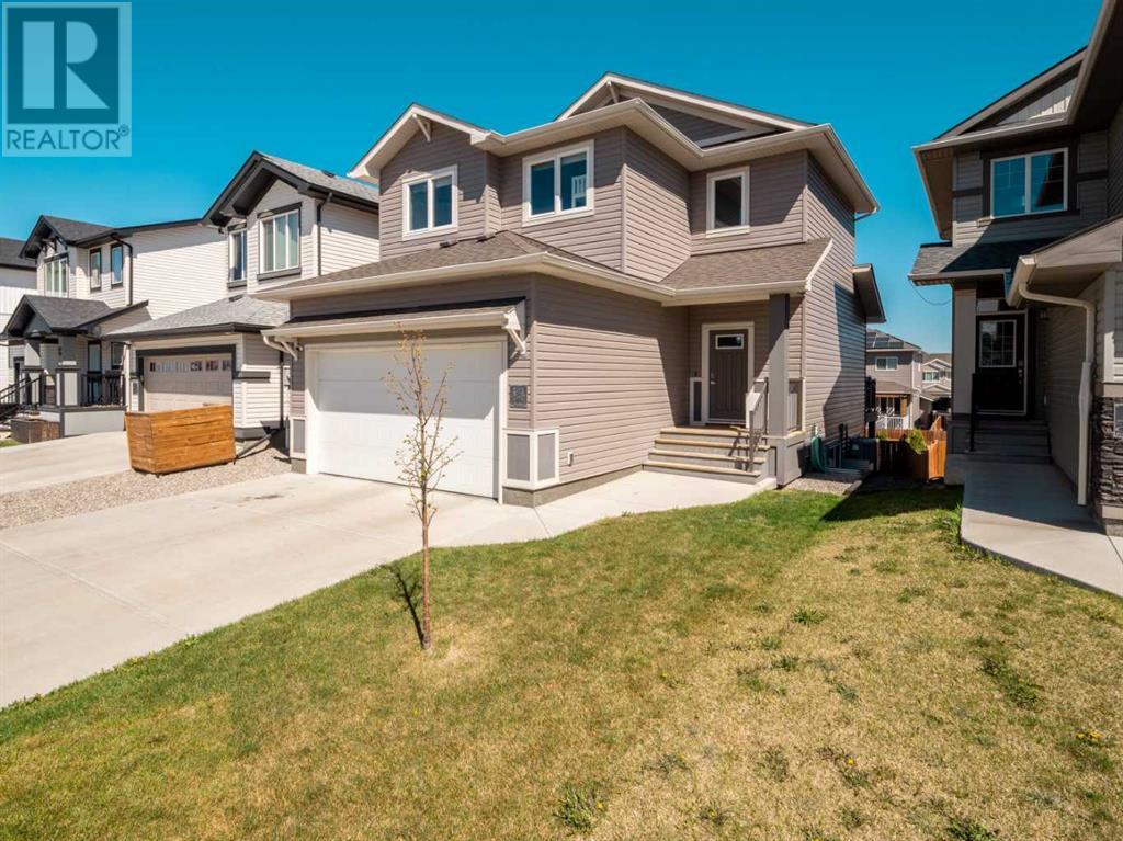 563 Moonlight Lane W