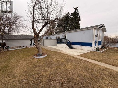 5403 42 Avenue S Taber AB T1G1C1
