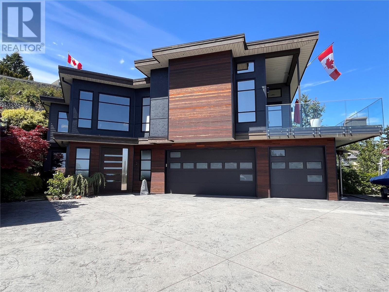 3358 Haida Dr