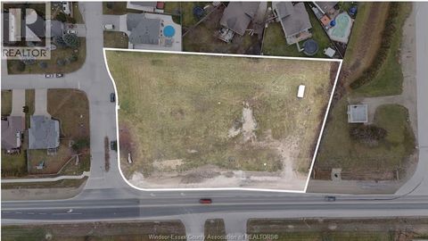 12059 COUNTY RD 42 Tecumseh ON N8N2M1