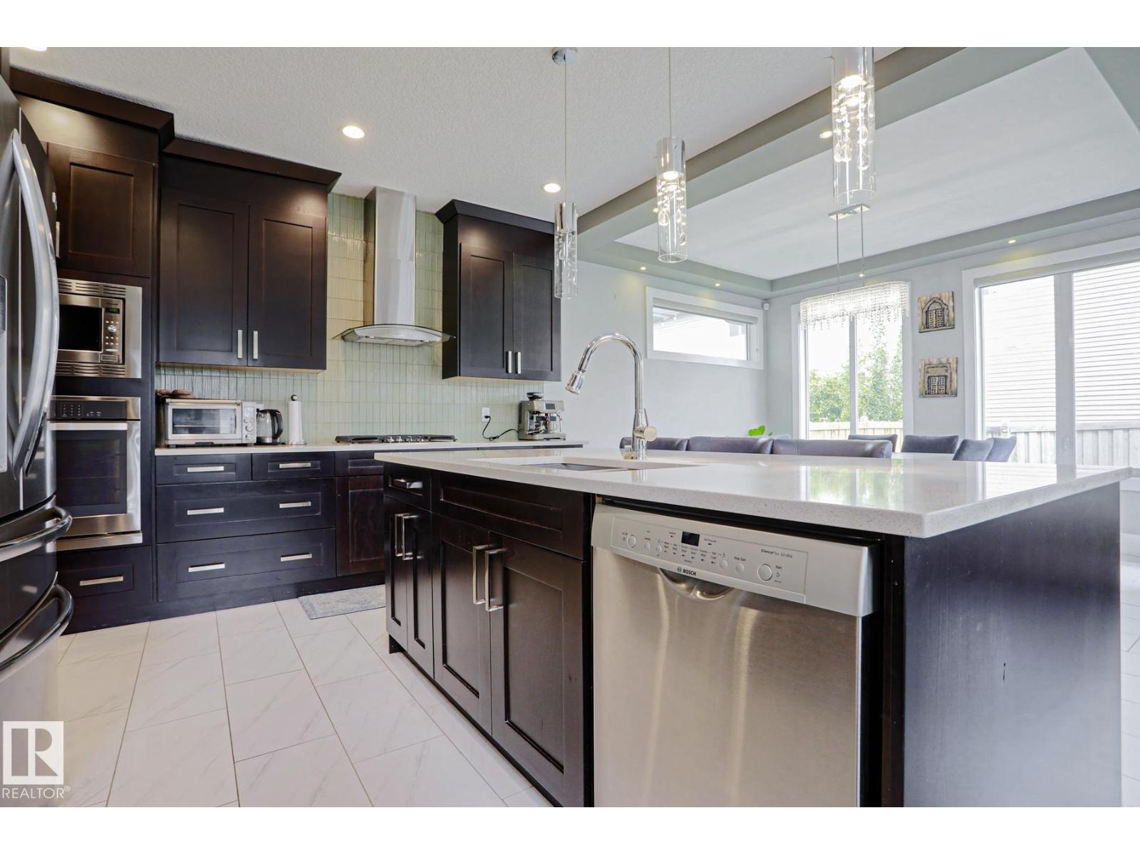 1304 AINSLIE WD SW