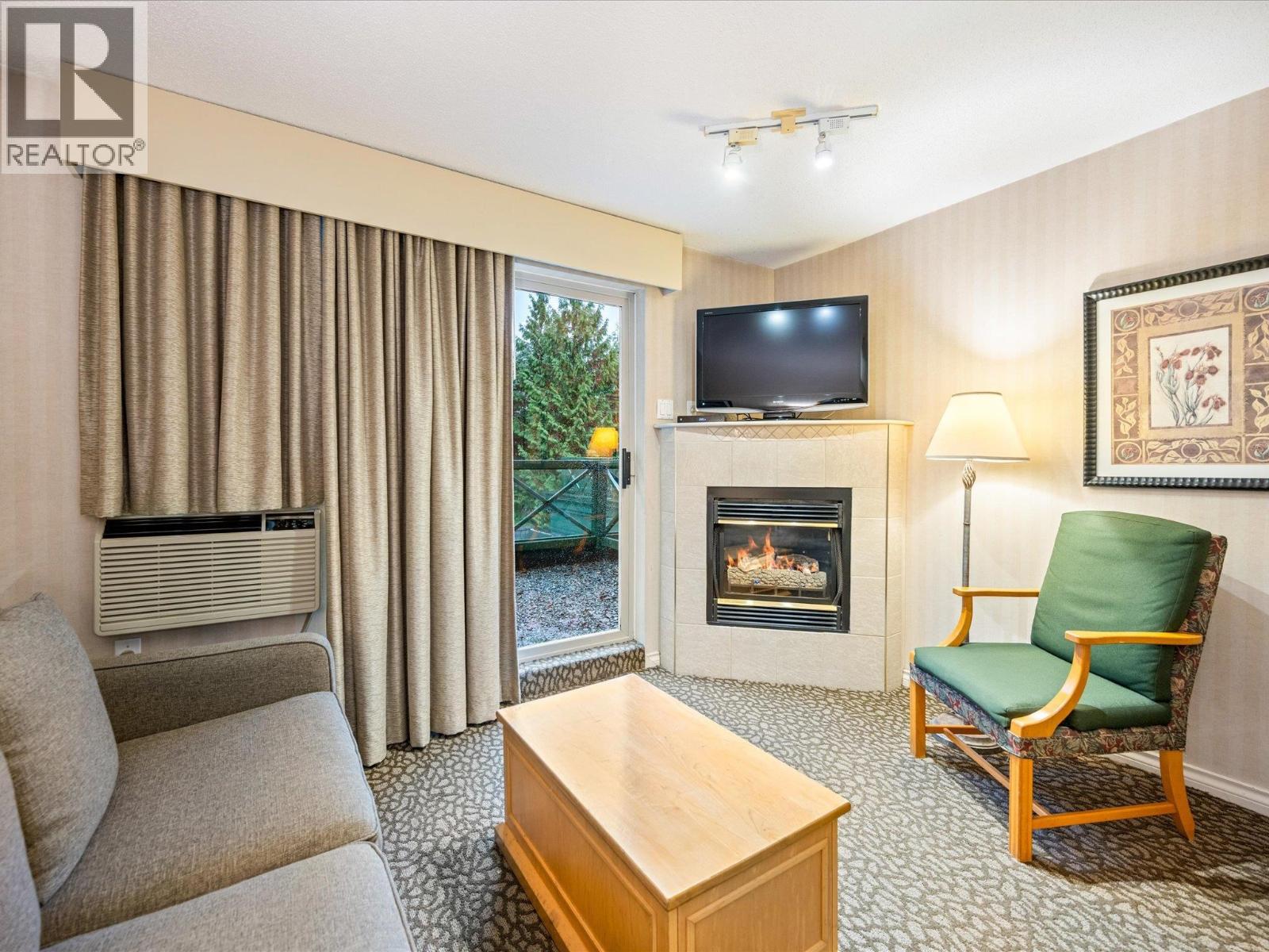 215 4319 MAIN STREET