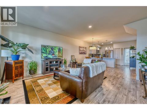 933 Mt Robson Place Unit# 25 Vernon BC V1B4G4