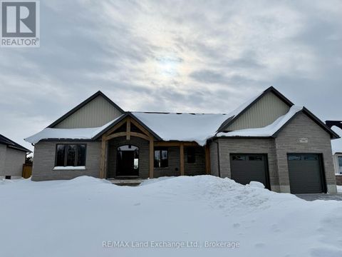 920 BOGDANOVIC WAY Huron-Kinloss ON N2Z0H3