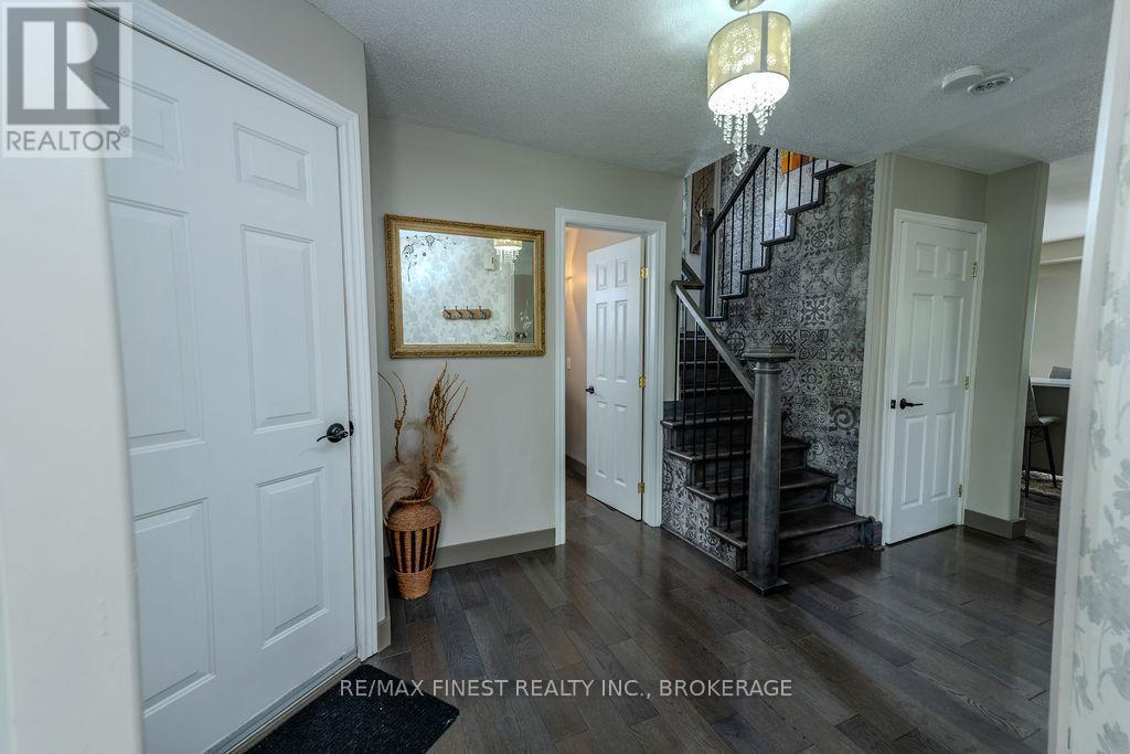 804 PEACHWOOD STREET