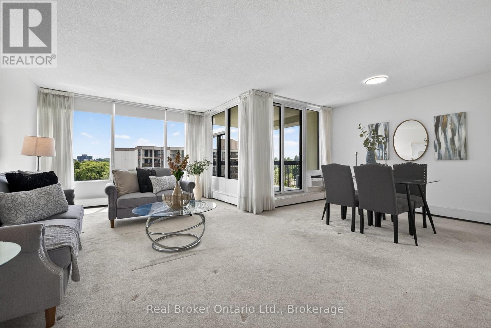 811 - 23 WOODLAWN ROAD E