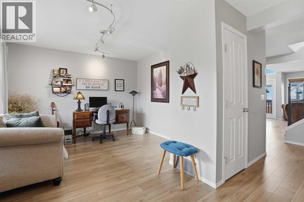 87 Bridlecrest Road SW