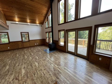 6981 MARBLE HILL ROAD|Eastern Hillsides Chilliwack BC V4Z1J5