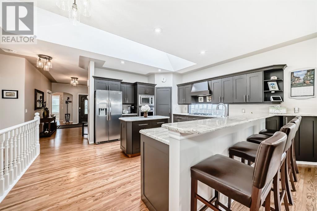 42 Inverness Close SE