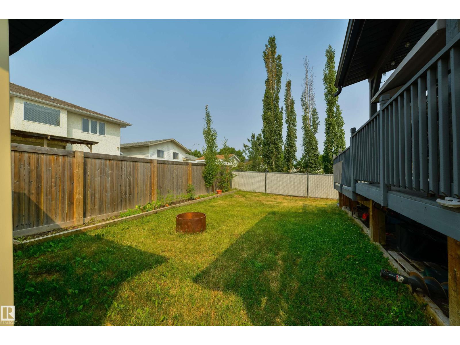 417 HOLLICK-KENYON RD NW