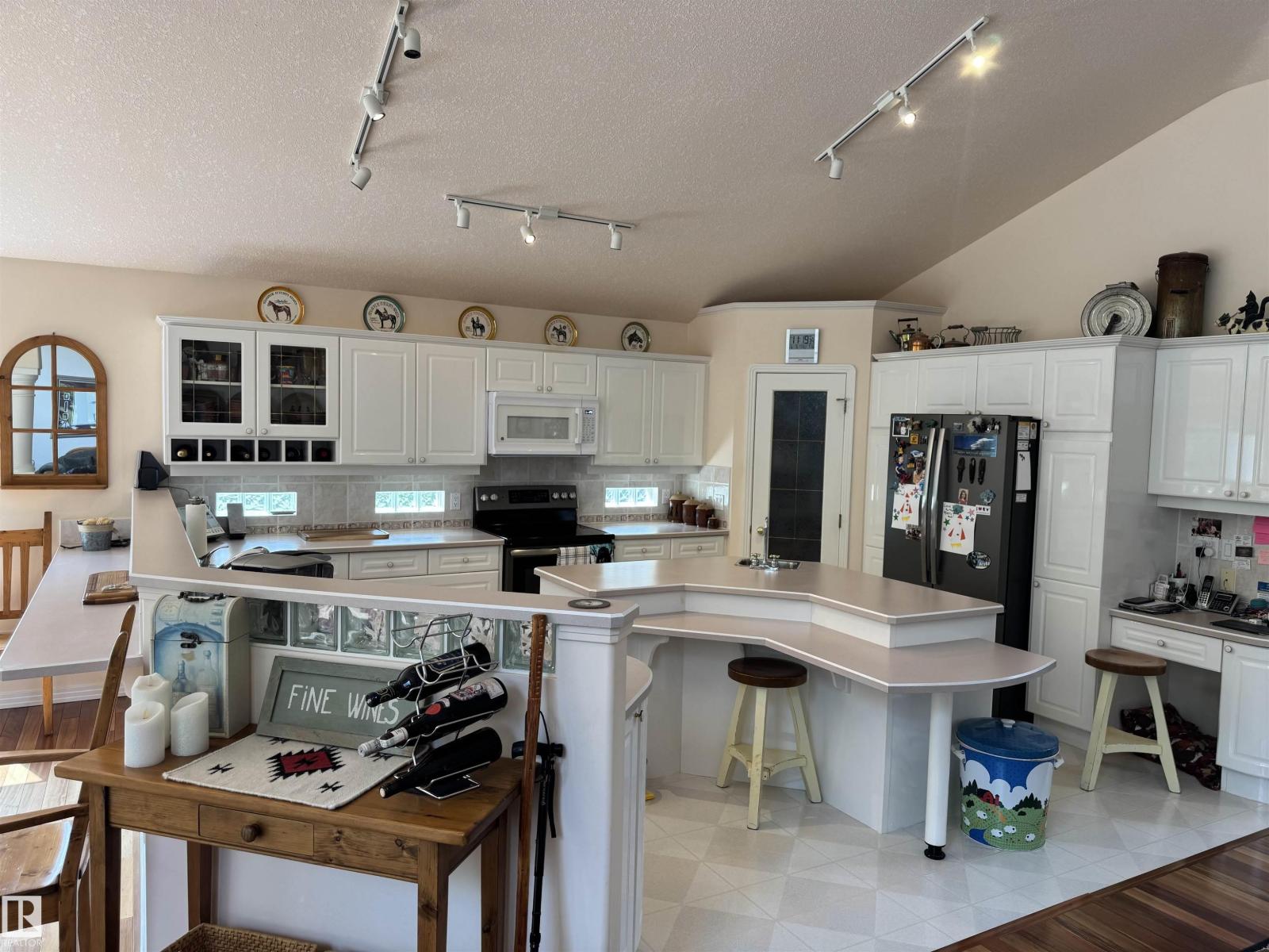 21366 TWP ROAD 530