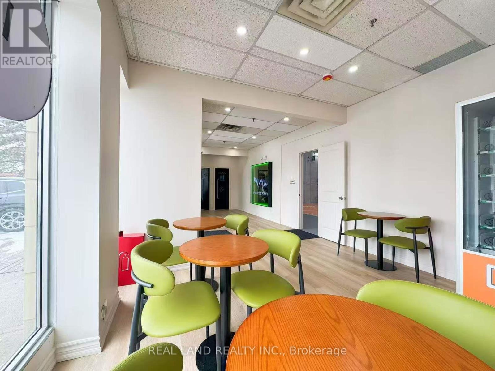 #19 - 180 TROWERS ROAD S
