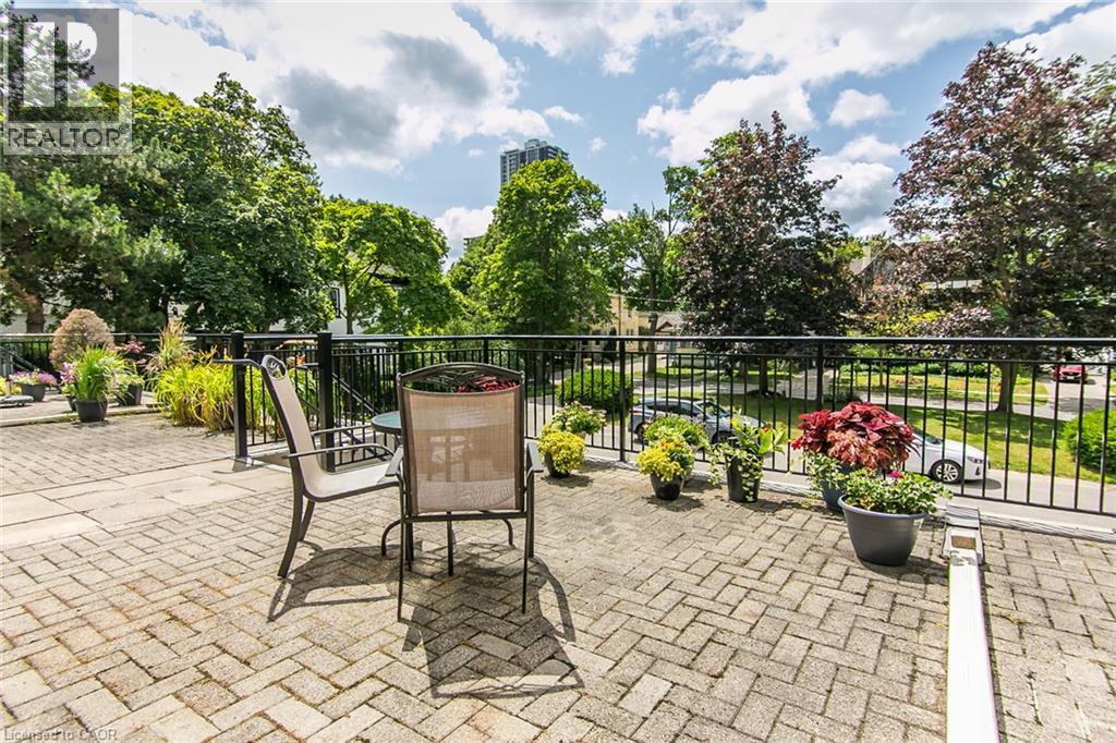 28 W AHRENS Street W Unit# D