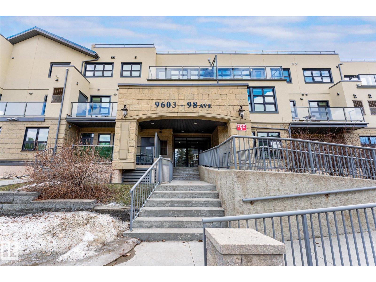 #111 9603 98 AV NW