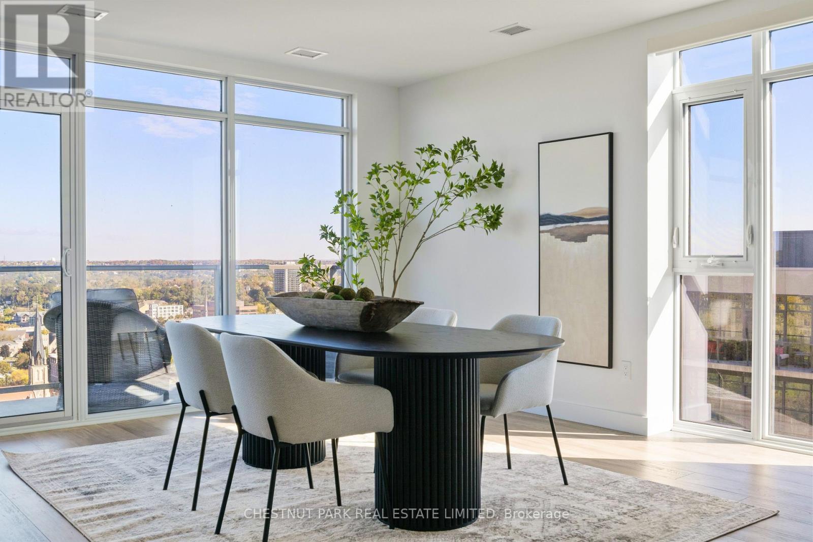 2001 - 15 GLEBE STREET