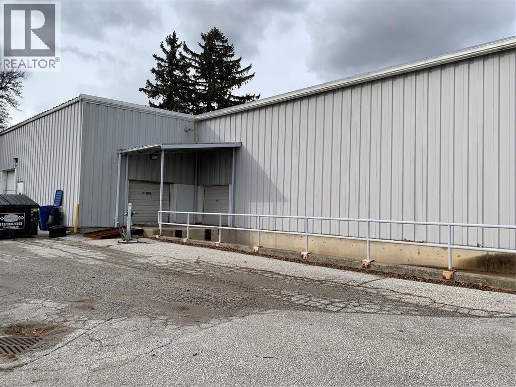 1383 CONFEDERATION STREET