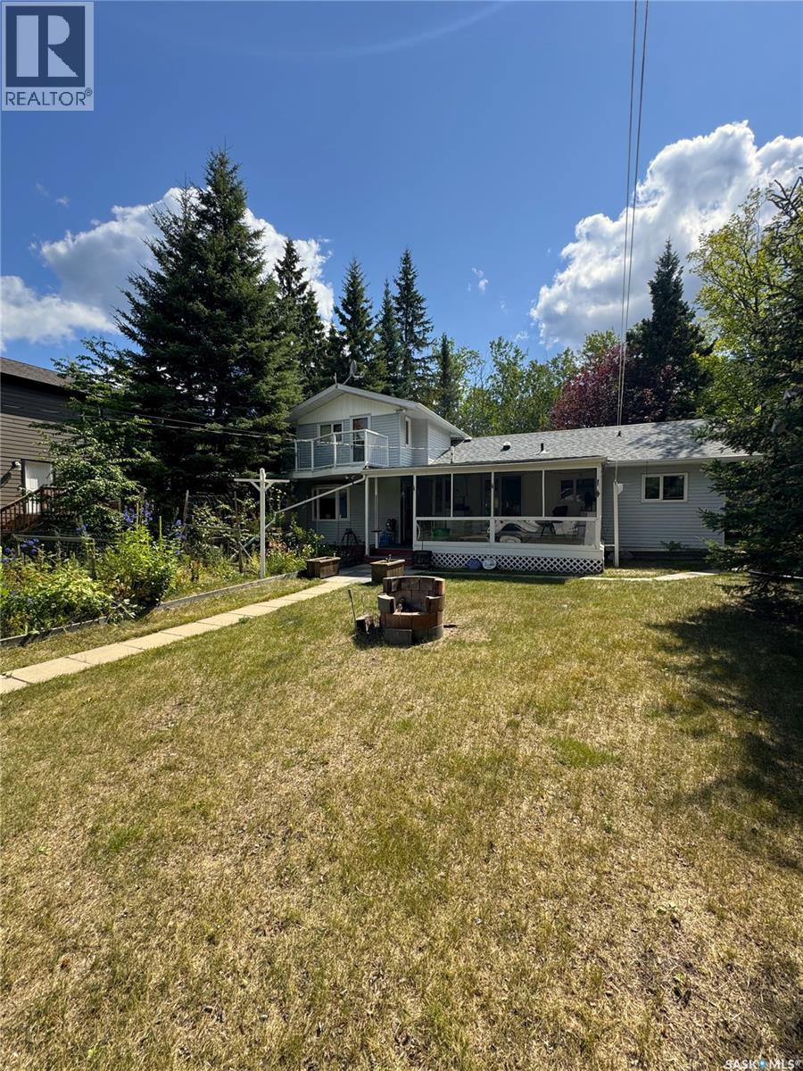 308 Francis AVENUE