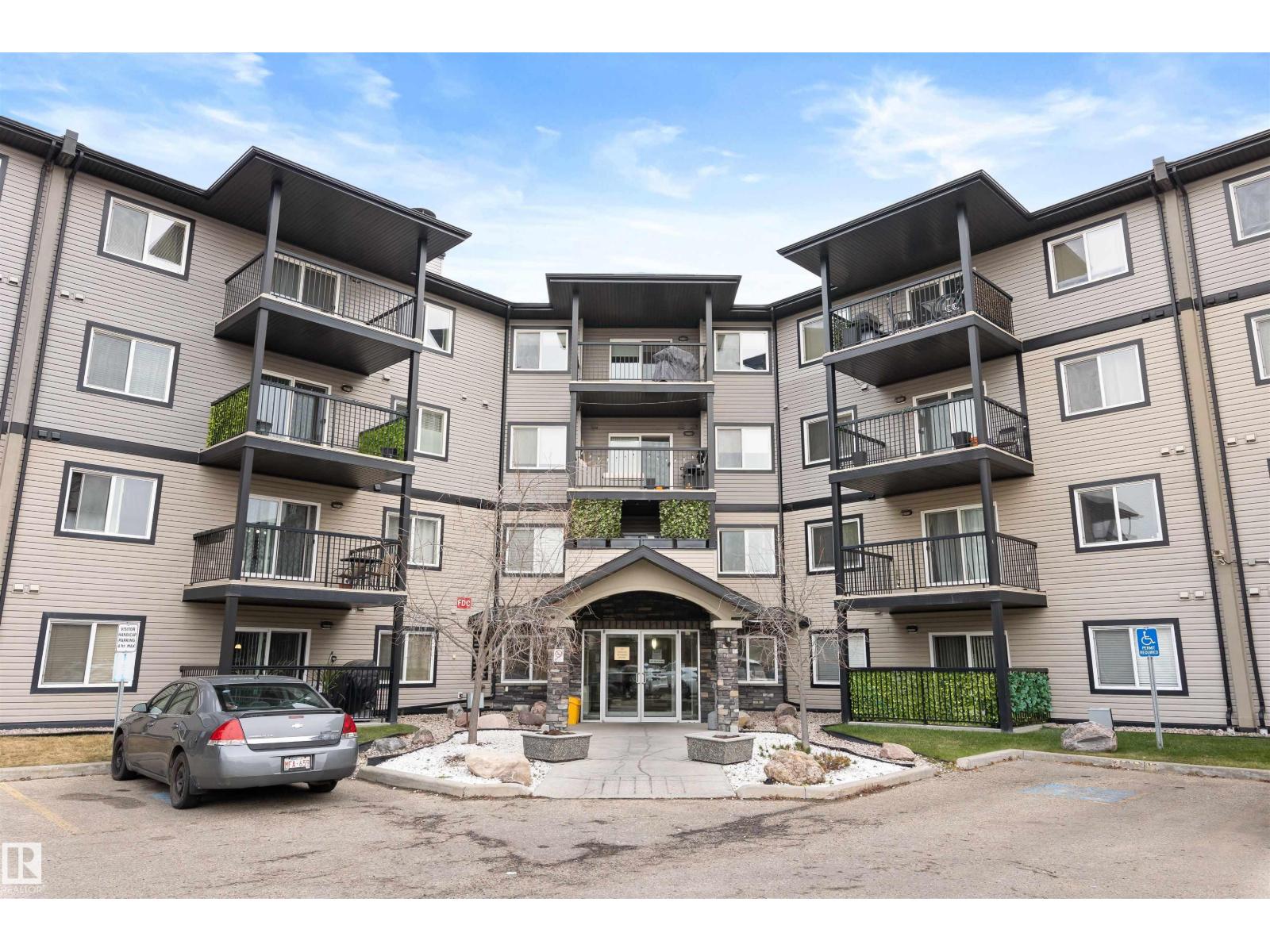 #111 5951 165 AV NW