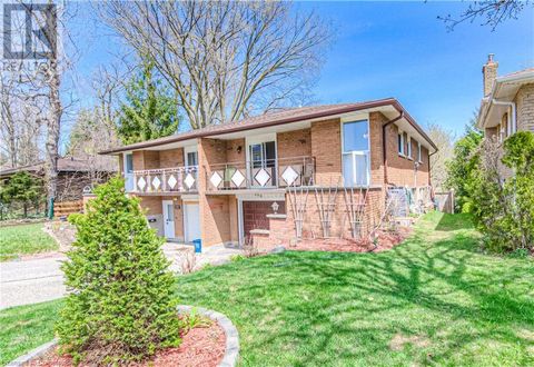 390 WESTWOOD Drive Kitchener ON N2M2L6