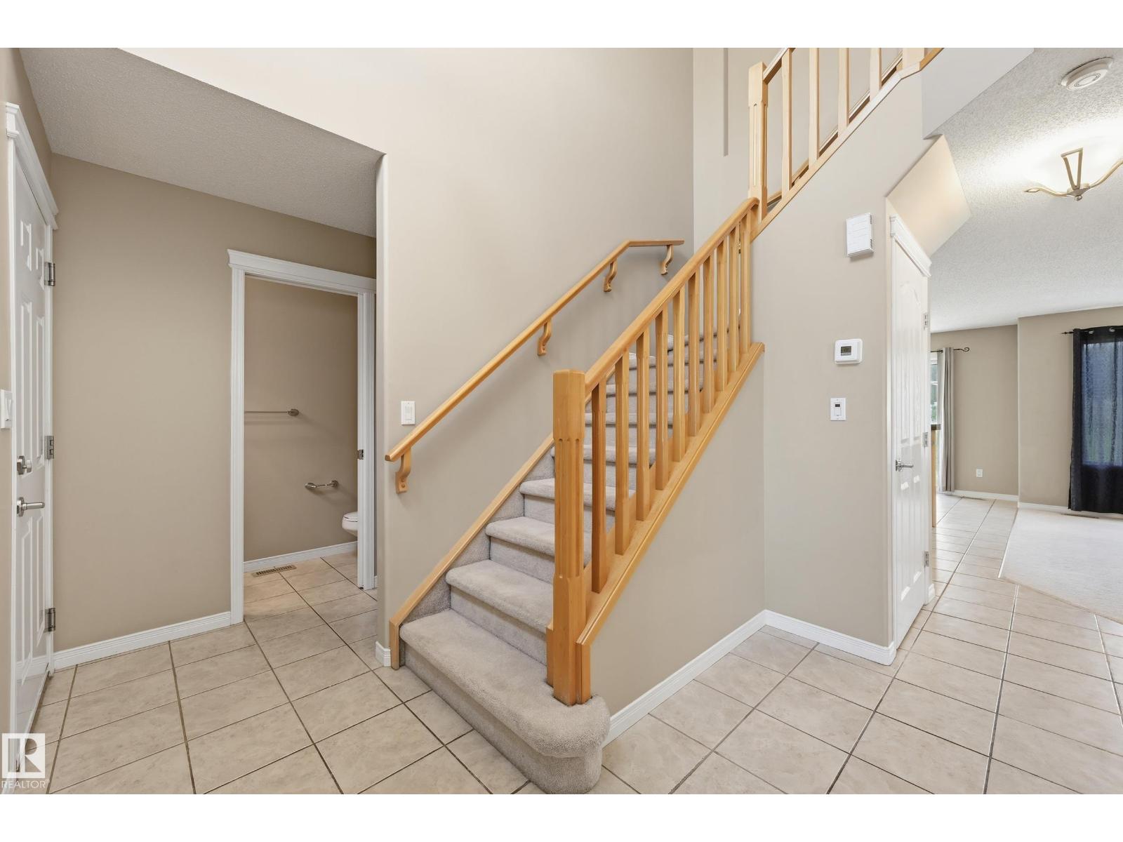 458 HUNTERS GREEN GR NW