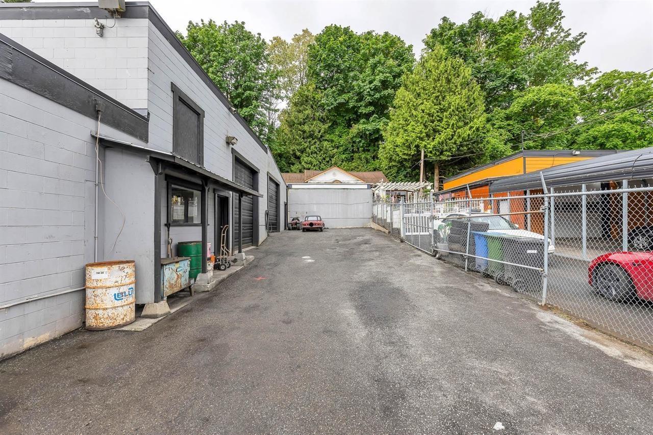 2397 WEST RAILWAY STREET