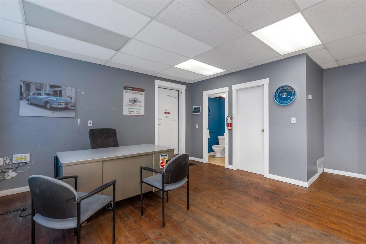 2397 WEST RAILWAY STREET