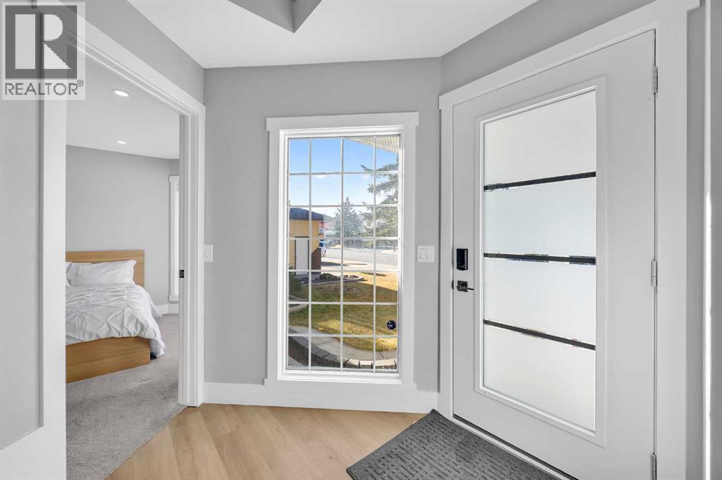 122 Hawkstone Drive NW