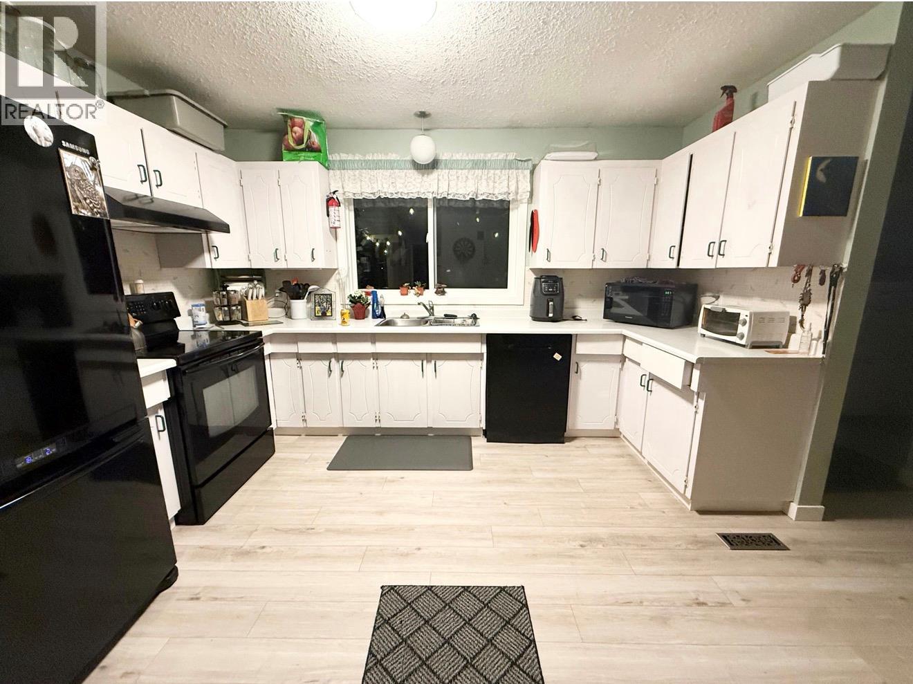 1626 COLDWATER Avenue