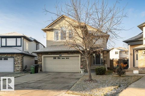 8220 SHASKE PL NW Edmonton AB T6R3V9