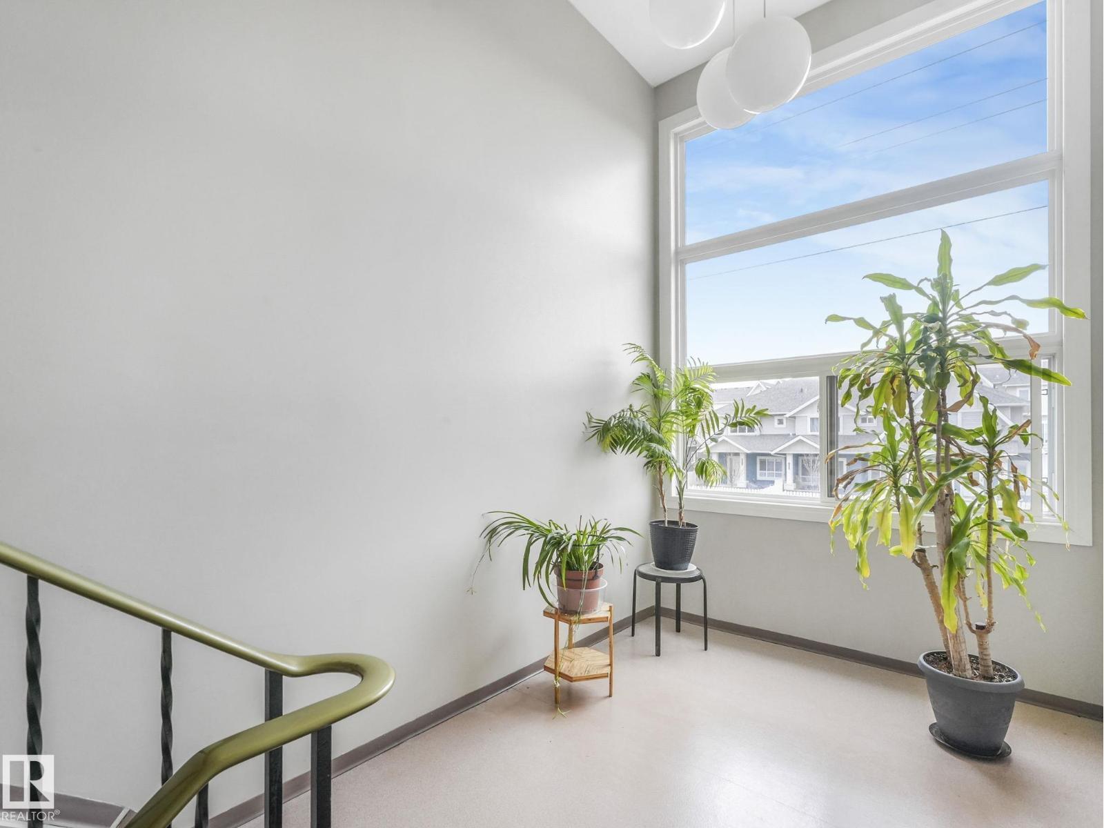 #305 13104 132 AV NW