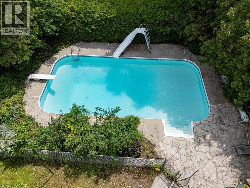 50 THORNCLIFFE Road