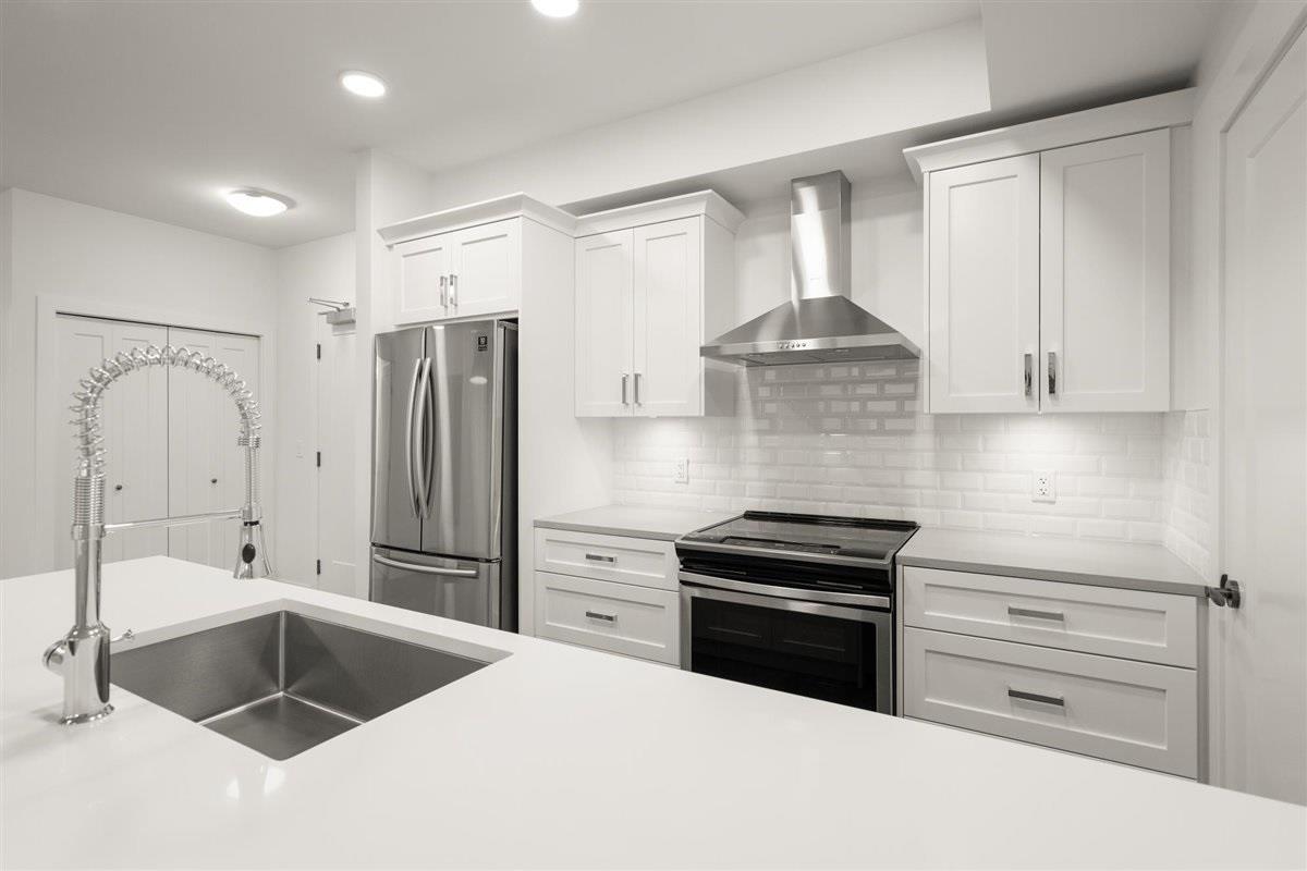 101 33568 GEORGE FERGUSON WAY