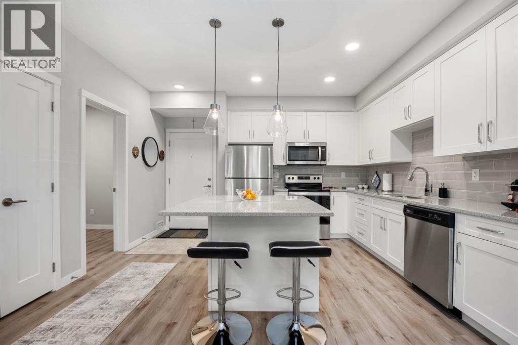 205, 150 Shawnee Square SW