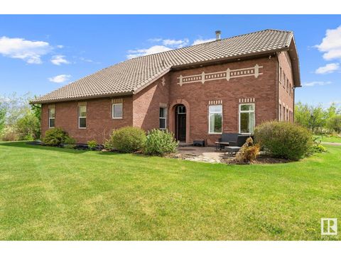 53341 HWY 21 Rural Strathcona County AB T8A4V1