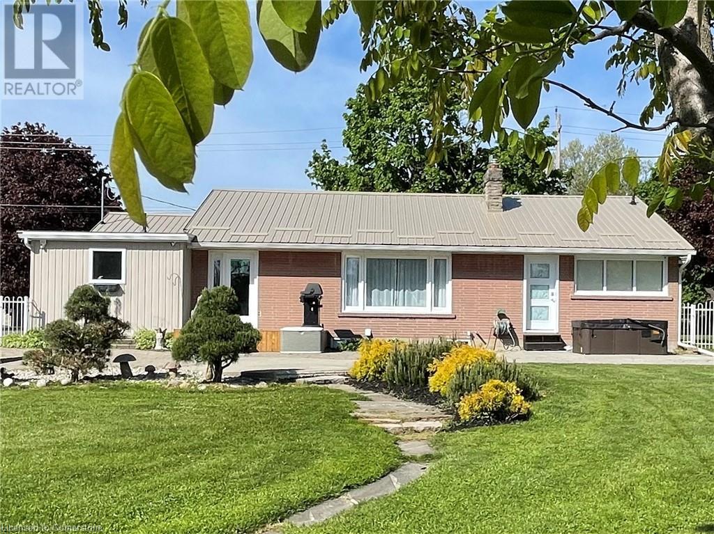 6 RYERSE Crescent