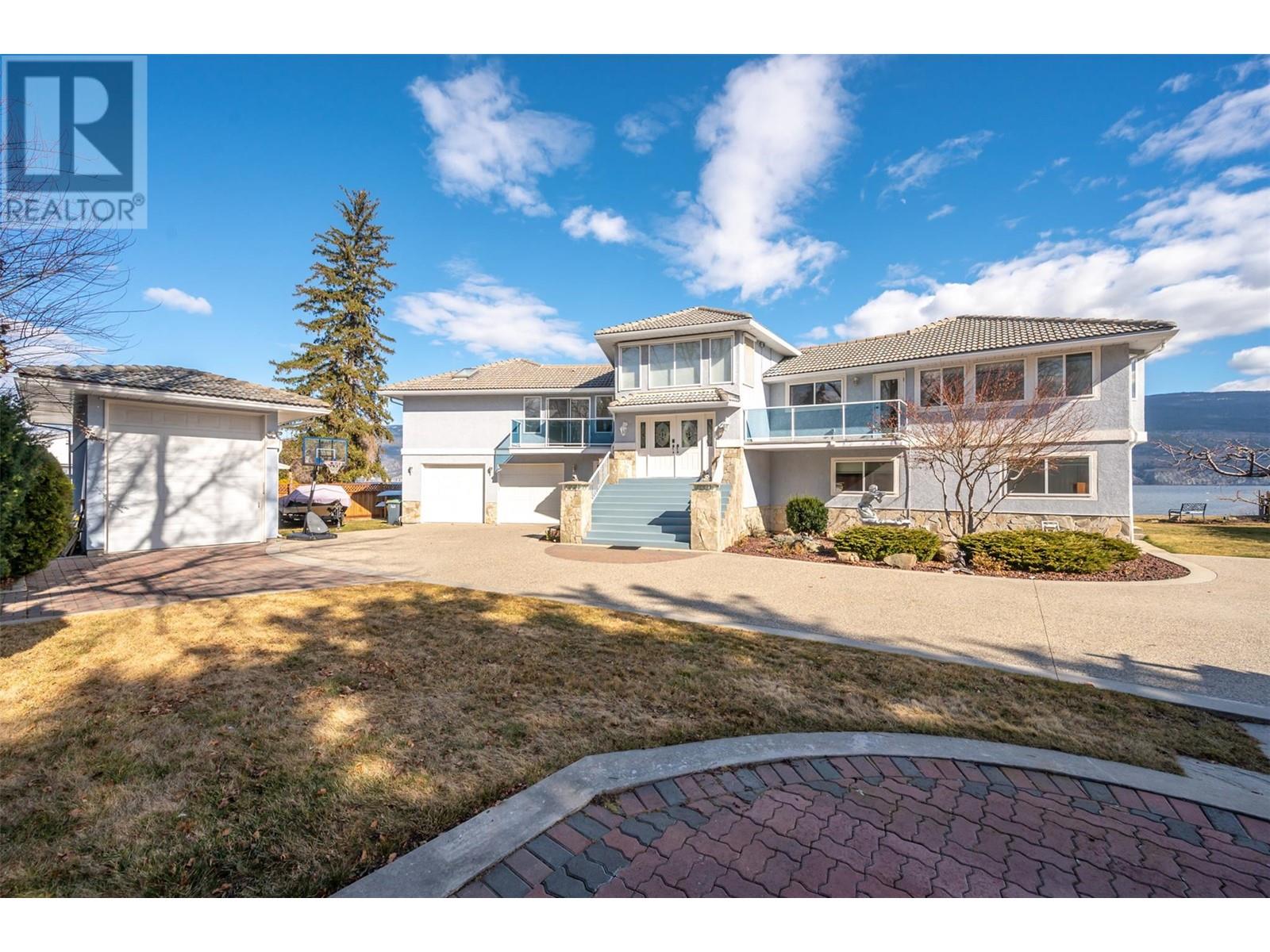 914 Powell Beach Road