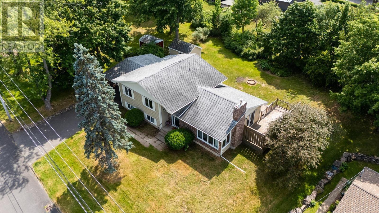 20 Grandview Drive