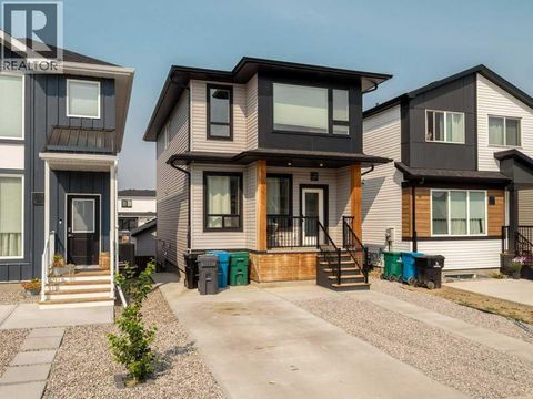 1143 Coalbrook Place W Lethbridge AB T1J5W7