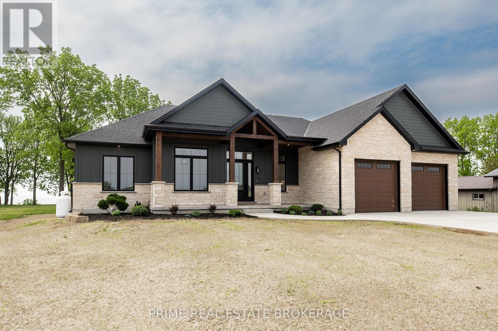 25 BLACK WALNUT DRIVE