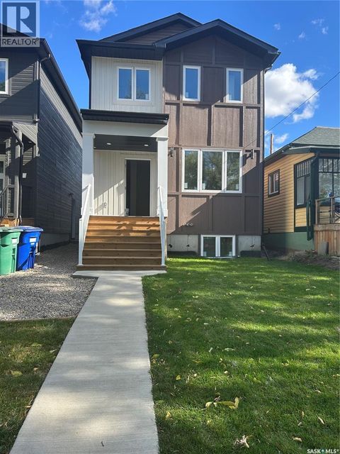 534 K AVENUE N Saskatoon SK S7L2M7